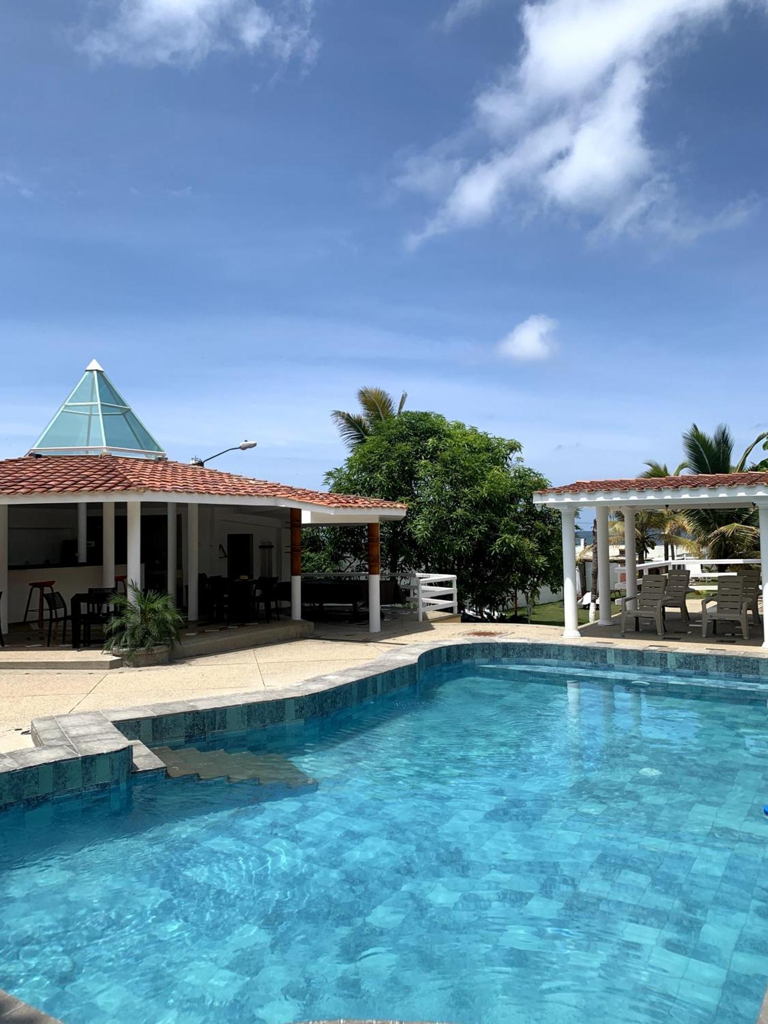 Hotel La Mar Playas Bagian luar foto
